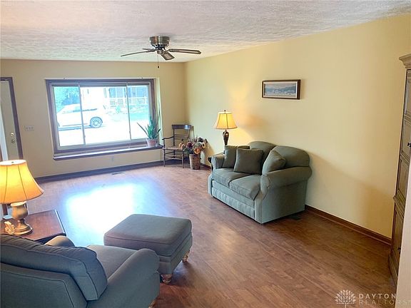 5th image of 1440 Southlyn Dr