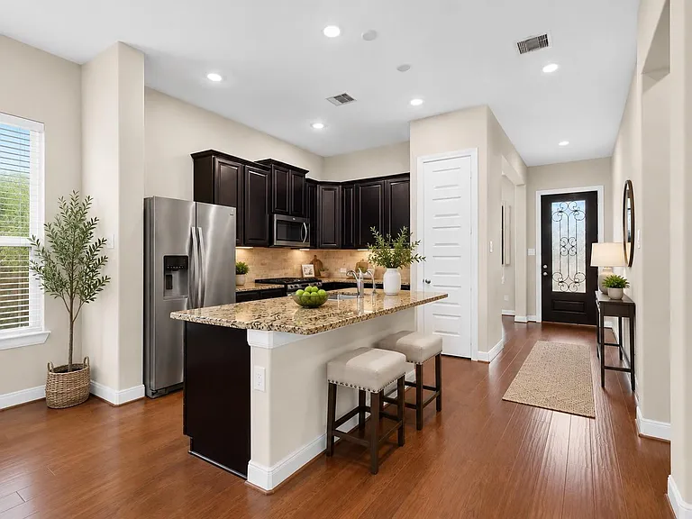22503 Miramar Bend Dr — Photo 9
