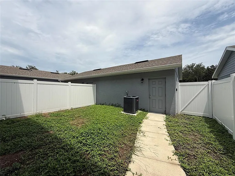 5072 Avalon Park Blvd — Photo 25