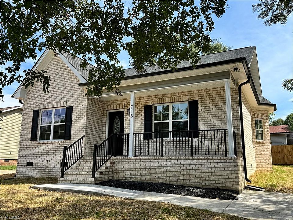 1st image of 715 Chavis Dr