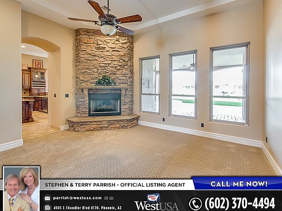 3rd image of 3310 E Sunnydale Dr
