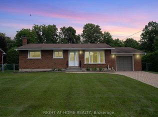 987 Saint Jacques St, Clarence Rockland, ON K4K 1C1