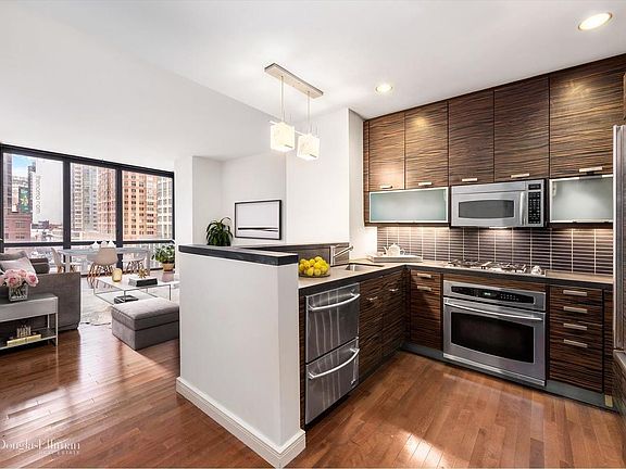 2nd image of 101 W 24th St APT 8E