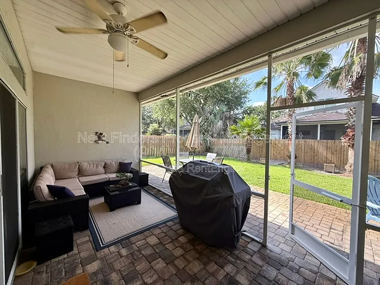 801 Derby Ln — Photo 24