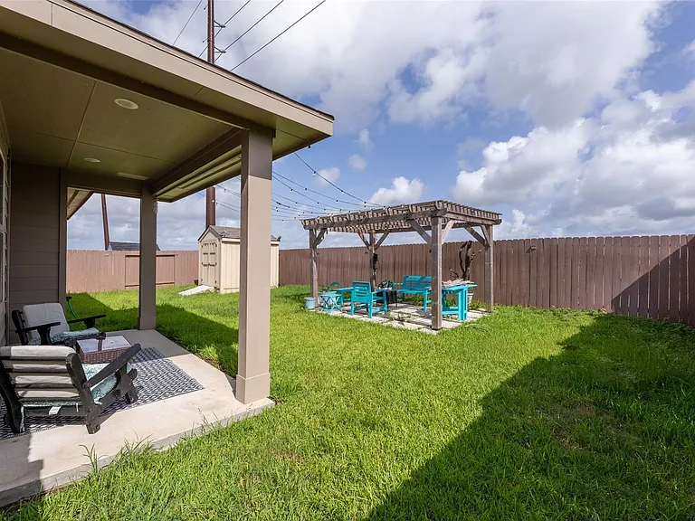 14911 Spring Forest Ln — Photo 32
