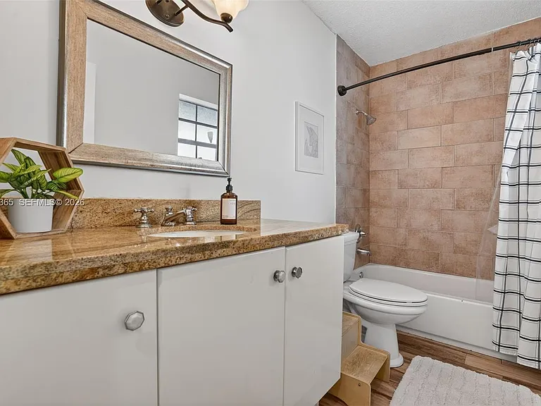7016 SW 103rd Pl — Photo 13