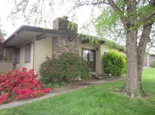 425 S Cedarbrook Dr, Monett, MO 65708