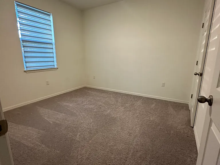 9750 SW 42nd Ave — Photo 22