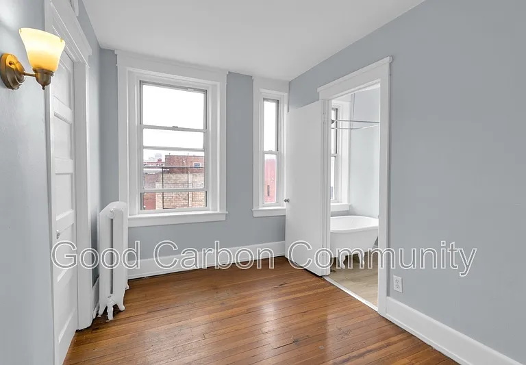 131 Allen St #15 — Photo 7