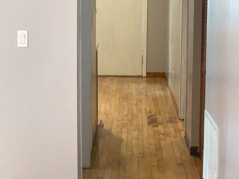 2952 W Belmont Ave #2R — Photo 5