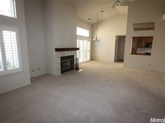 5th image of 1113 Copper Cottage Ln