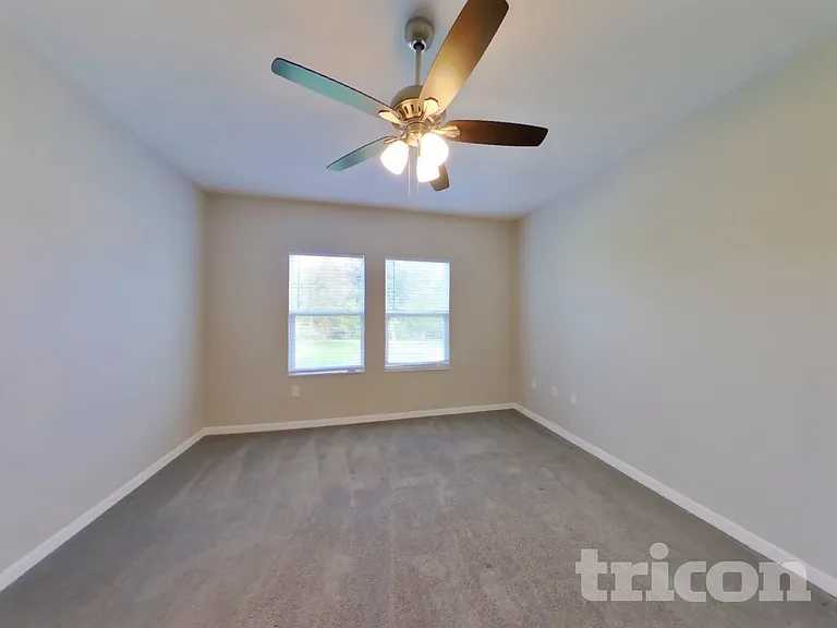 2996 Neverland Dr — Photo 8