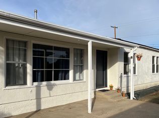 14323 Old Community Rd, Poway, CA 92064