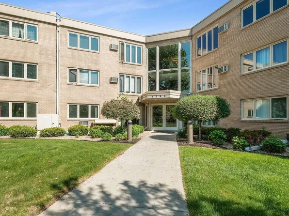4360 Brookside Ct APT 206, Edina, MN 55436