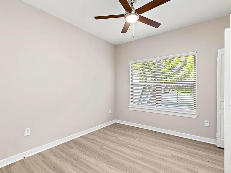 Niche Apartments — Photo 49