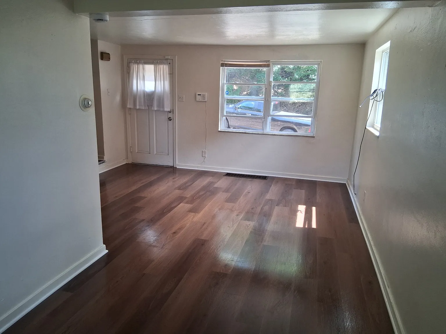 2 bed, $875 — Photo 2