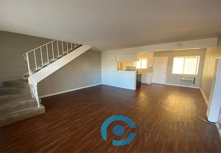 761 S Orange Ave #B — Photo 1