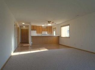 1081 Kristy Ln, Onalaska, WI 54650