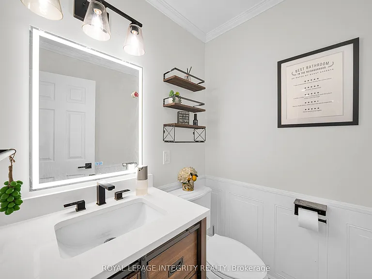 1218 Rideau Bend Cres — Photo 11