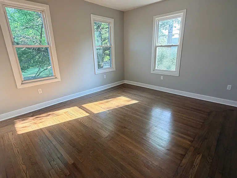 151 Howard Ave #2L — Photo 9