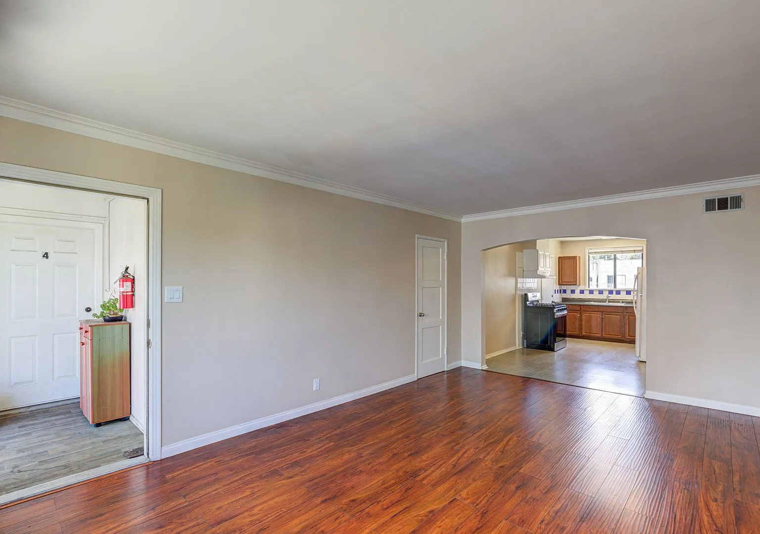 Plymouth Residences — Photo 4