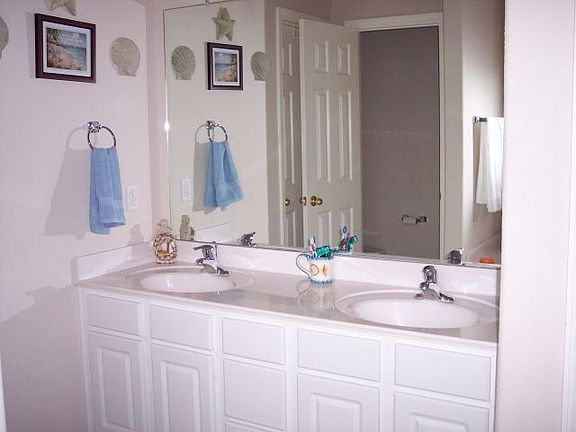 double vanity in master bath
