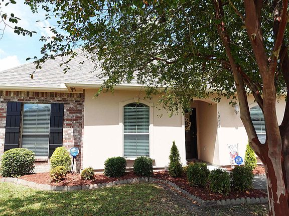 2nd image of 40318 Crestridge Dr
