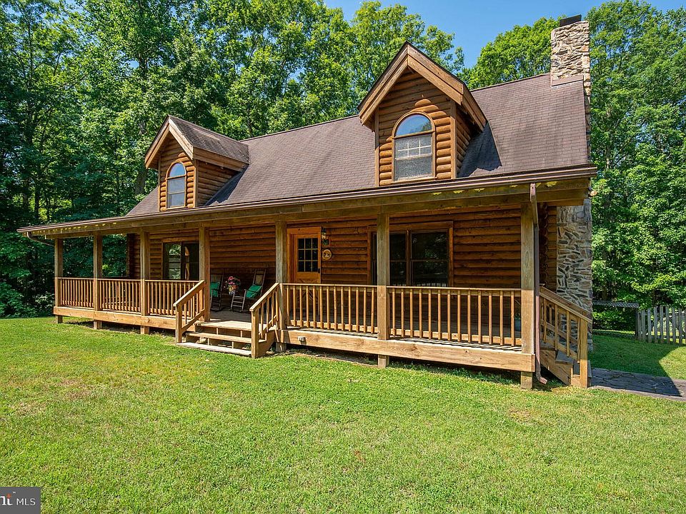 1st image of 28689 Burroughs Ct