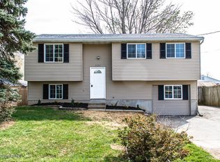 3702 Balboa Pl, Louisville, KY 40229