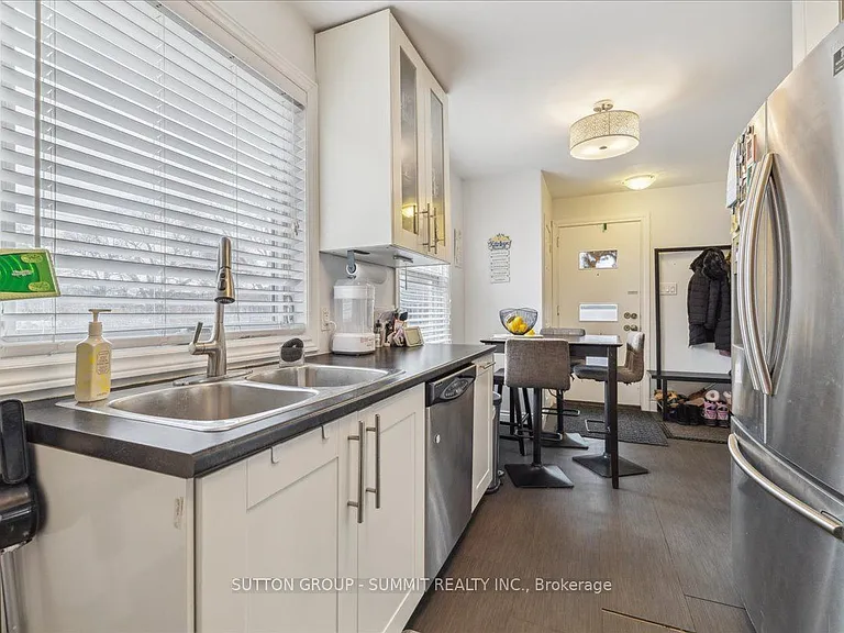 9 Grenadier Dr #UPPER — Photo 21