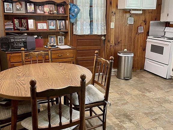 4th image of 150 Gosnell Rd