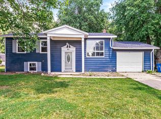 211 W 4th St, Bremen, IN 46506