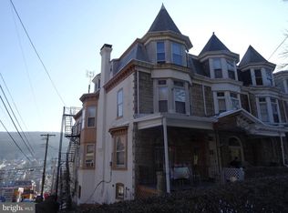 1576 Mineral Spring Rd, Reading, PA 19602