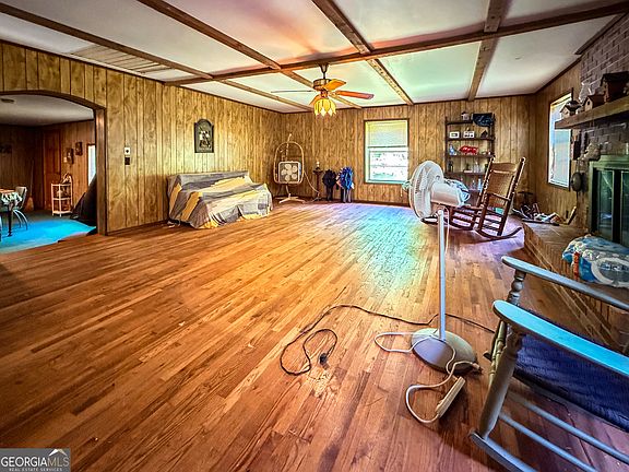 5th image of 3 Derby Ln