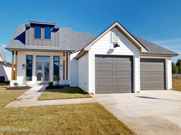 139 Lakes Edge Dr, Broussard, LA 70518