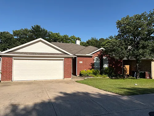 3849 Kirby Dr Photo 1