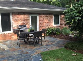 1143 Vistavia Cir, Decatur, GA 30033