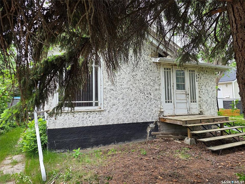 1st image of 534 1st AVENUE NW