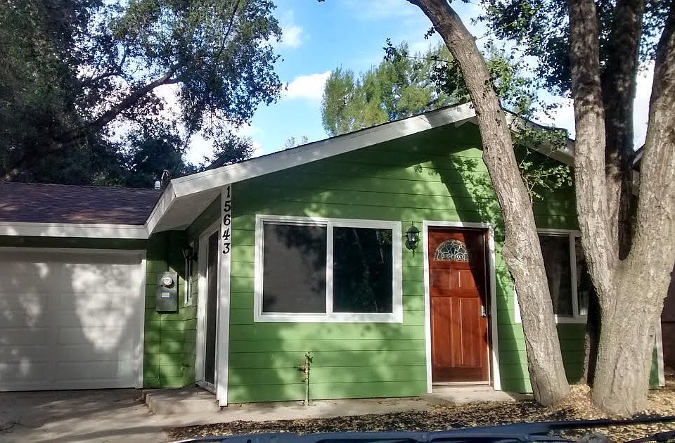 Front view of home