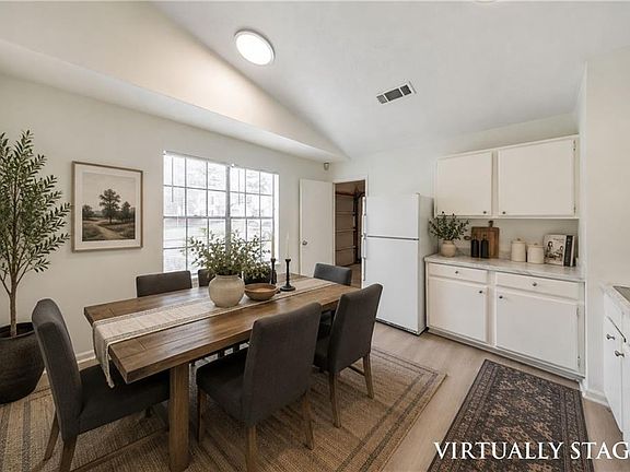 3rd image of 1108 Brandon Hill Way