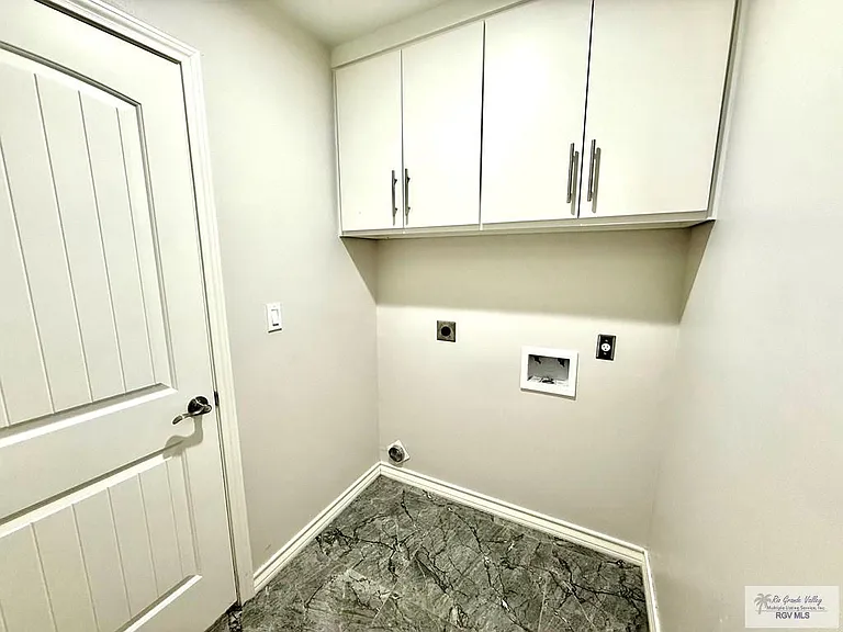 700 Tamarindo Ln — Photo 11