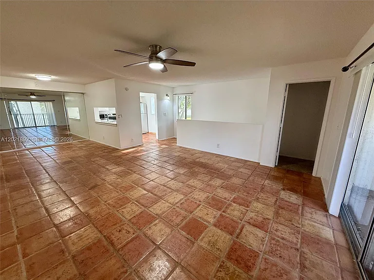 110 Gardens Dr #203 — Photo 8