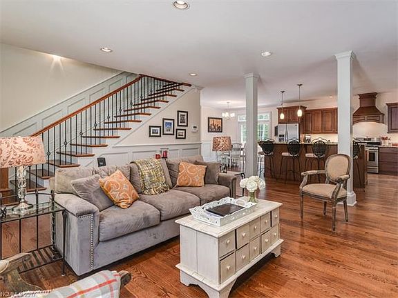 4th image of 159 Woodlyn Etch Dr