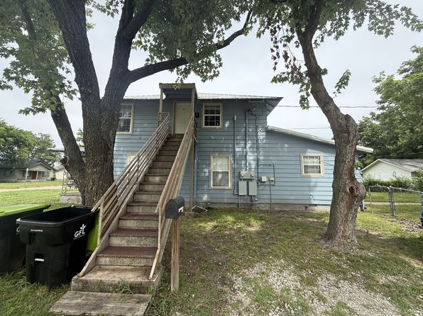 805 E 13th St APT B