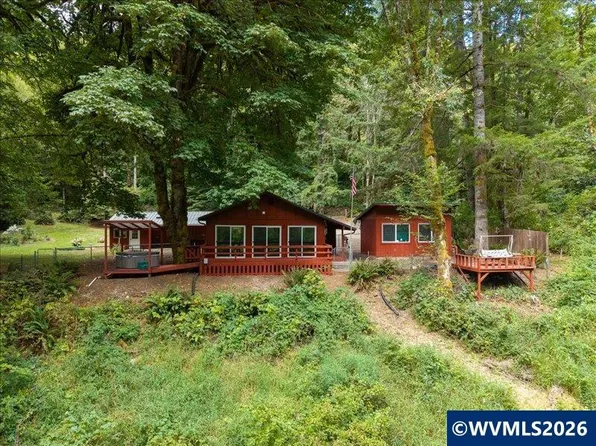 27009 Cecil Ln, Alsea, OR 97324