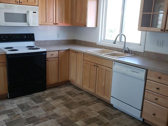 3rd image of 4022 Ella Ave