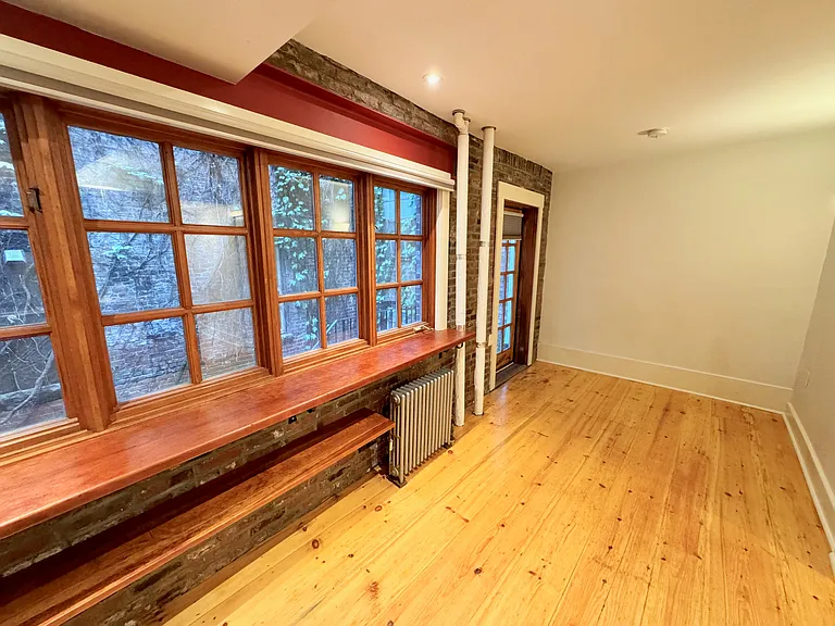 20 Grove St #1 — Photo 4