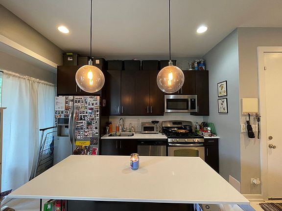 5th image of 4016 N Kenmore Ave #4018-1NE