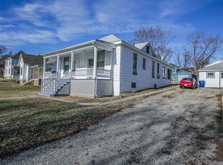 620 W Miller St, De Soto, MO 63020