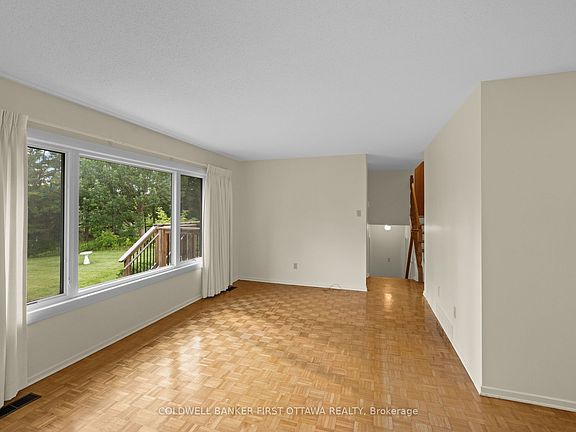 5th image of 5310 McLean Cres